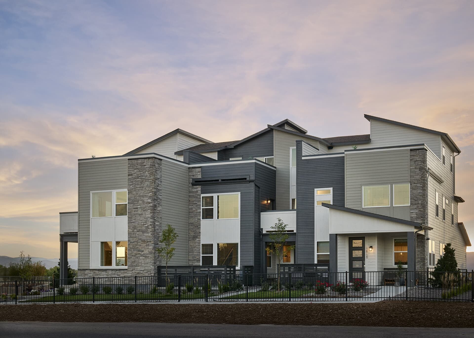 Horizon Townhomes:New townhomes with rooftop decks.