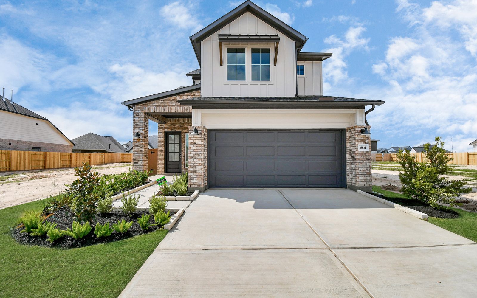 24935 Vervain Meadow Front Exterior