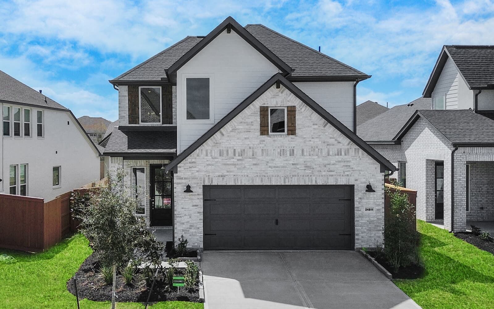Exterior:24811 Harrow Meadow