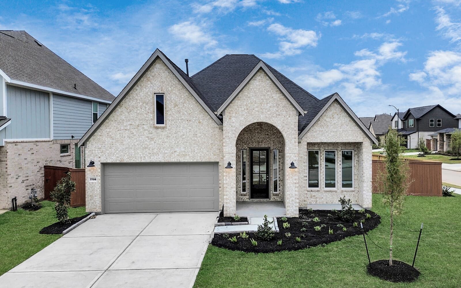 Exterior:7706 Clover Gully