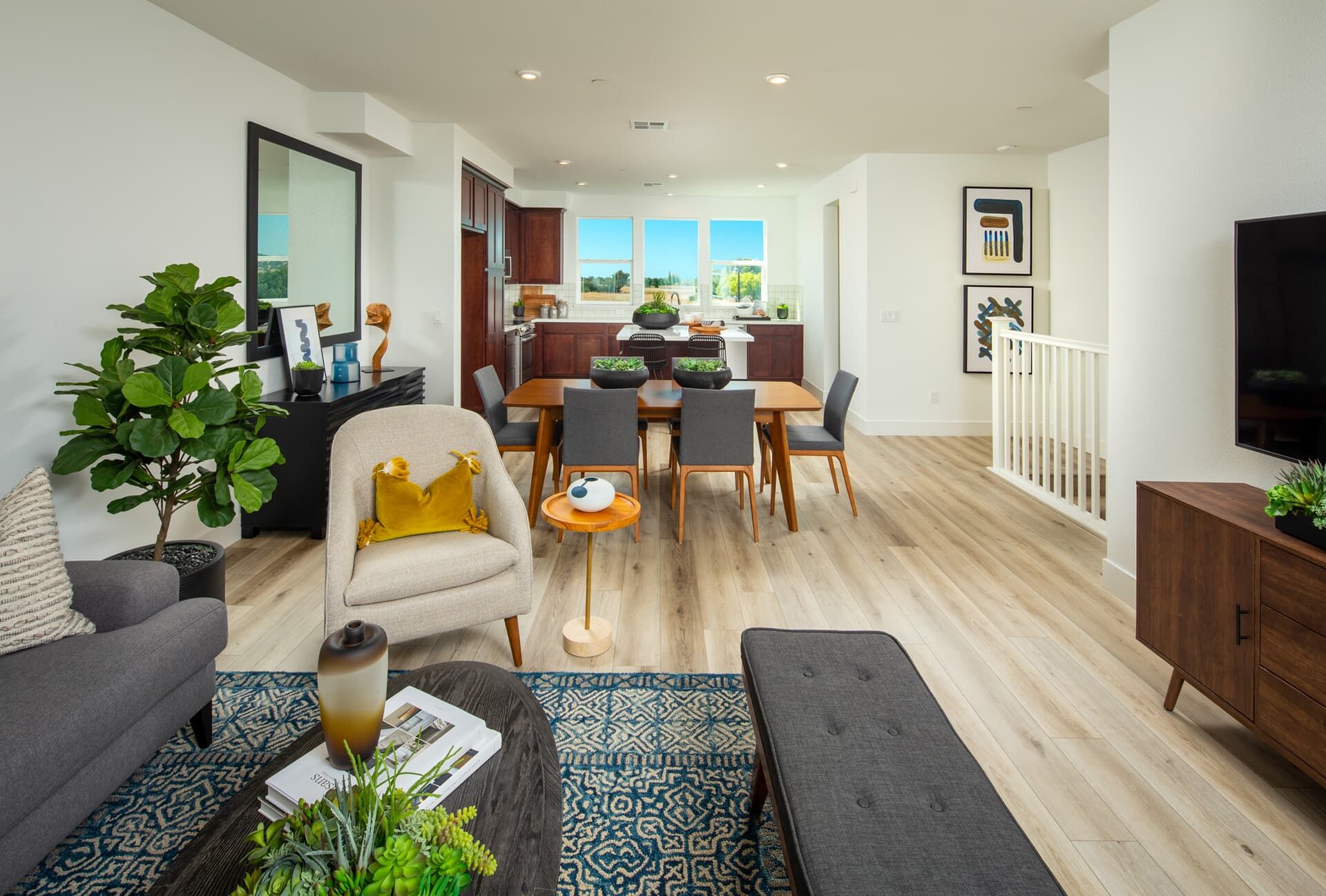 Exterior:Plan 1 Dining