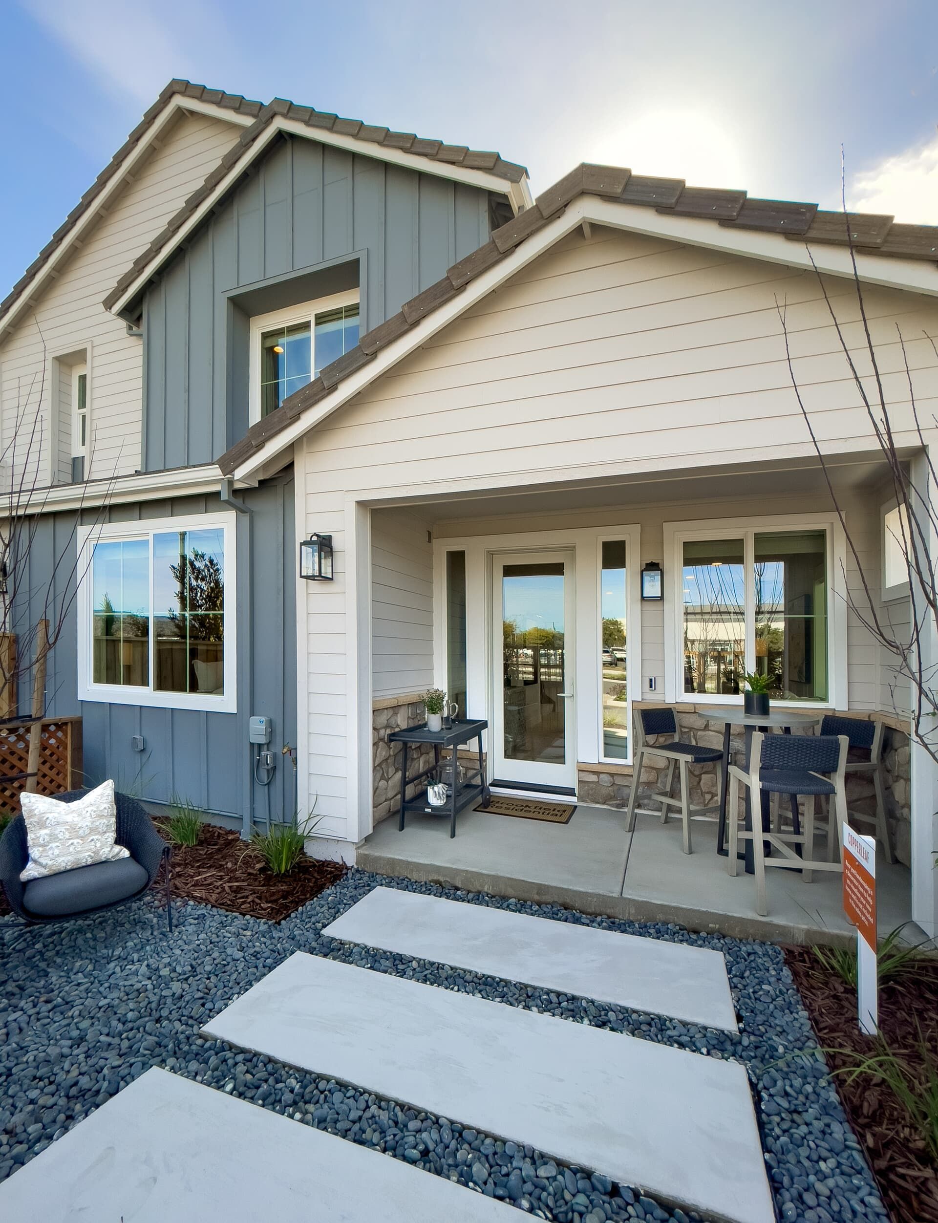 Exterior:Patio