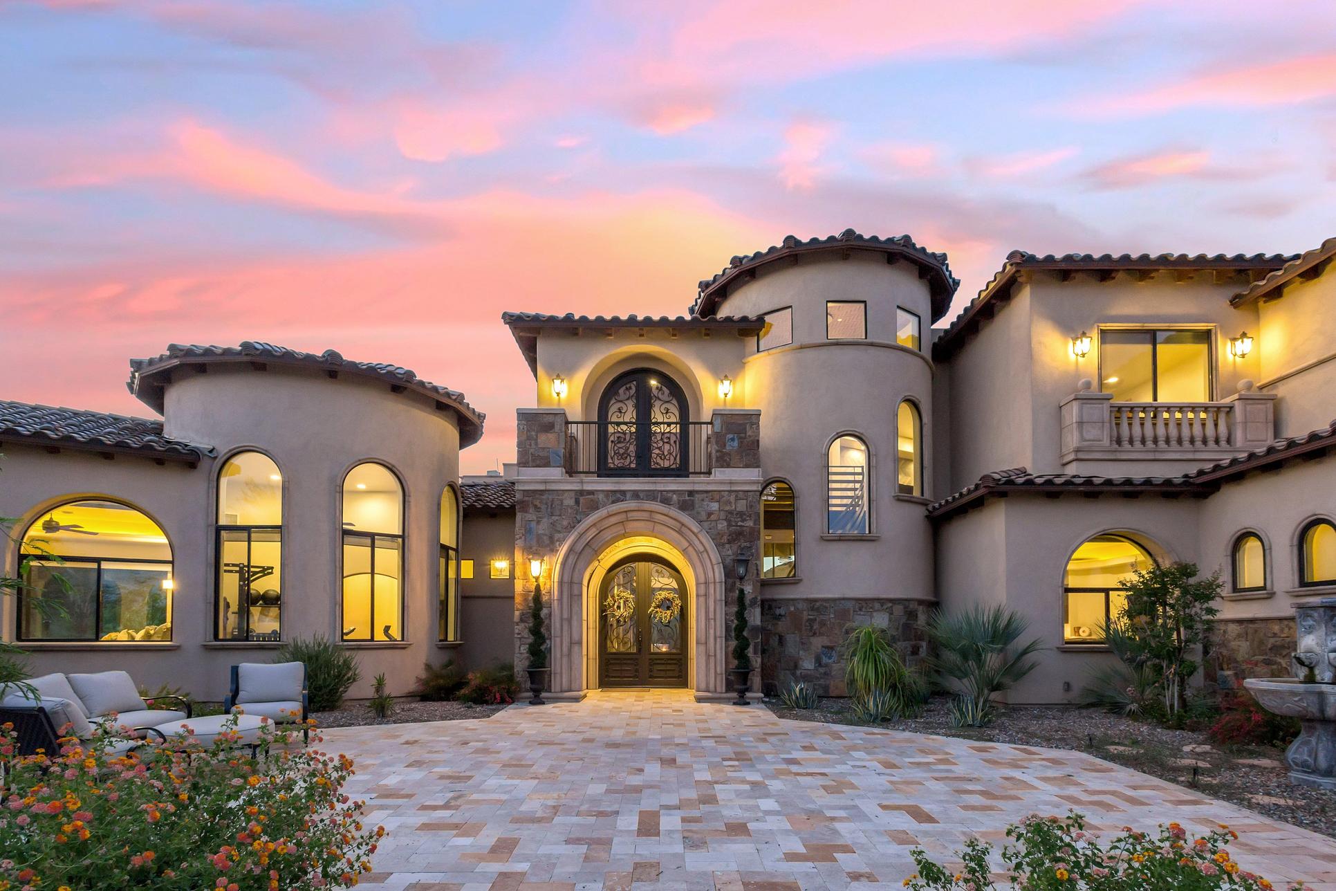 Calisto Homes,85737
