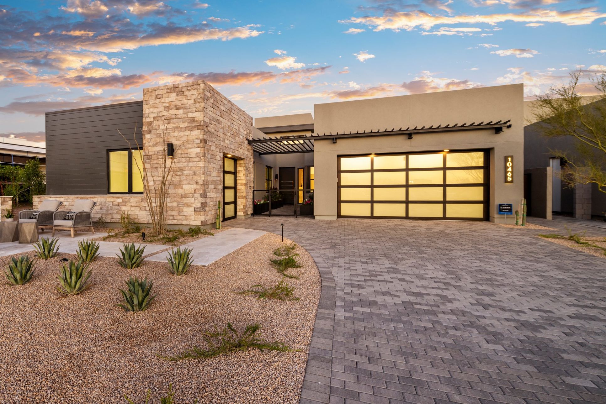 Aura by Camelot Homes:Situated in the Shea corridor of Scottsdale featuring two single story plans in a gated enclave of 12 home sites.
