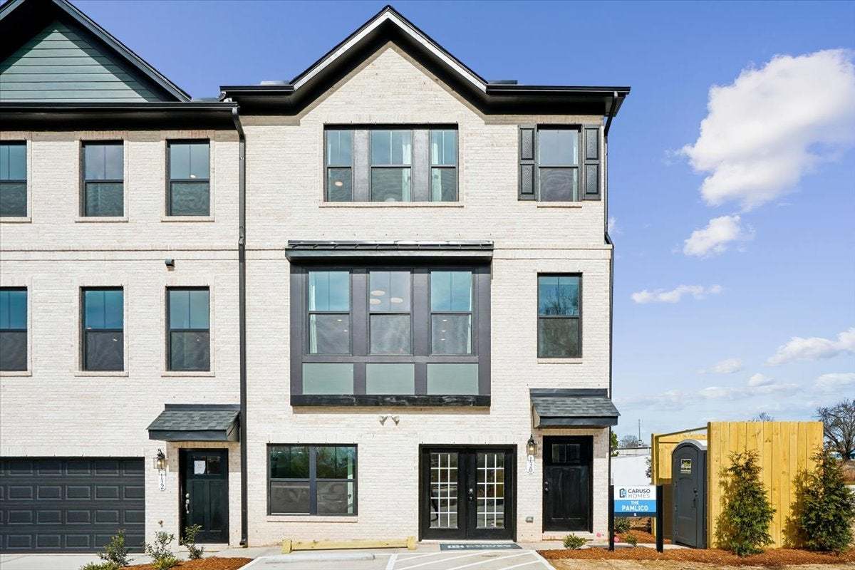 Pamlico - Midtown Rows:Pamlico - Midtown Rows