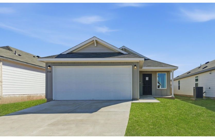 Exterior:Livingston Exterior