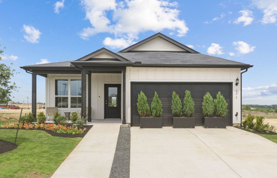 Hewitt Model Home Exterior