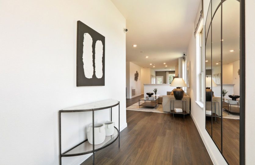 Exterior:Foyer