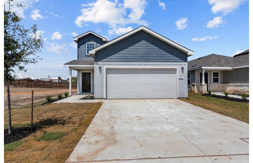 Exterior:Fentress - Exterior HC102