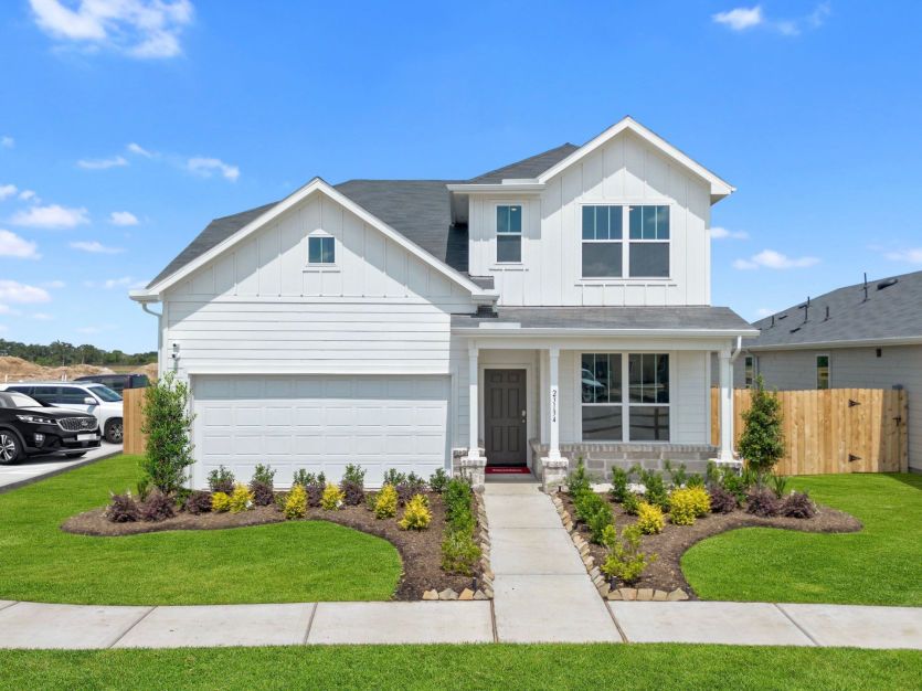 Dinero:Model Home Exterior