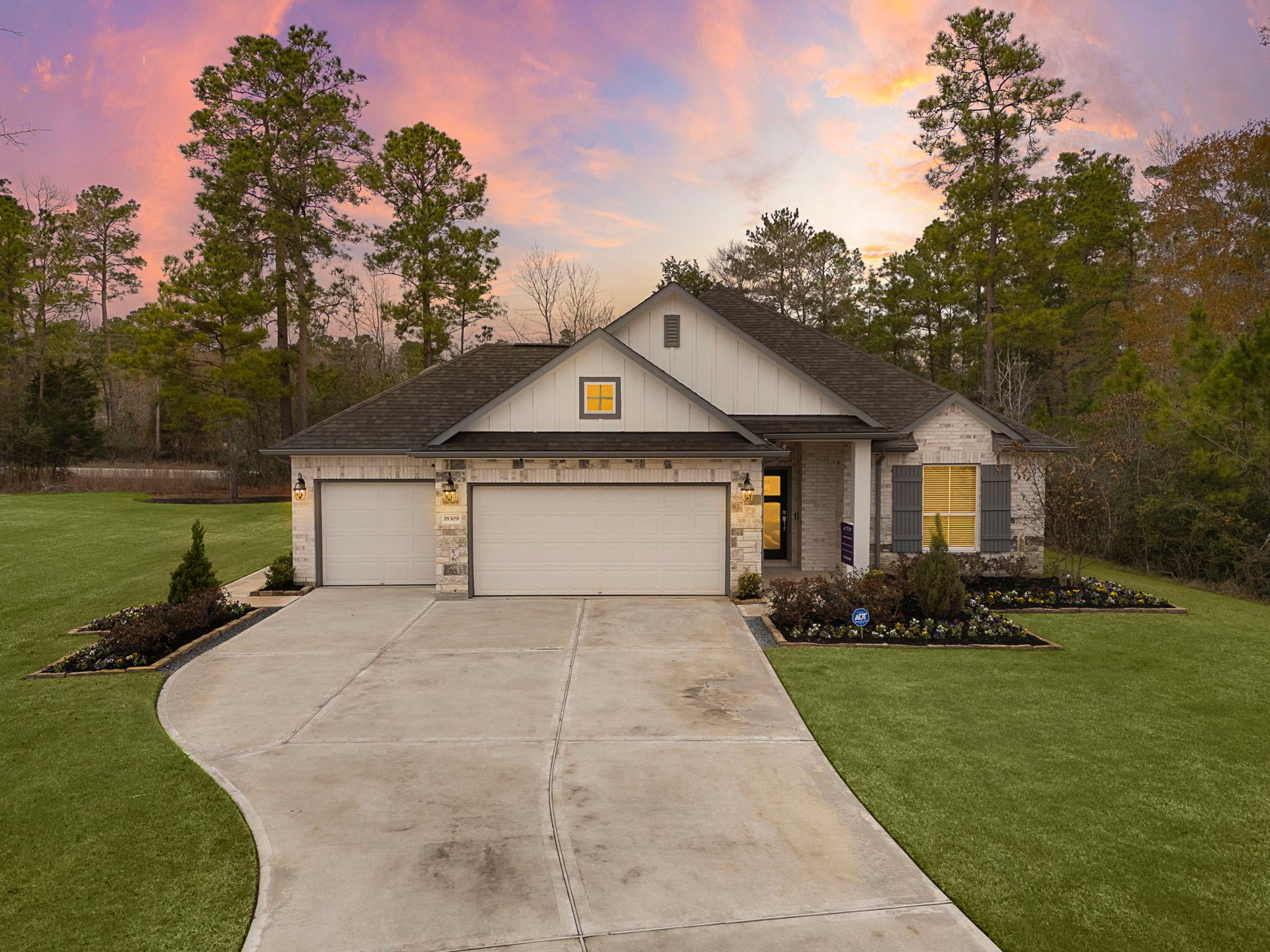 Oakwood Ranch,77378