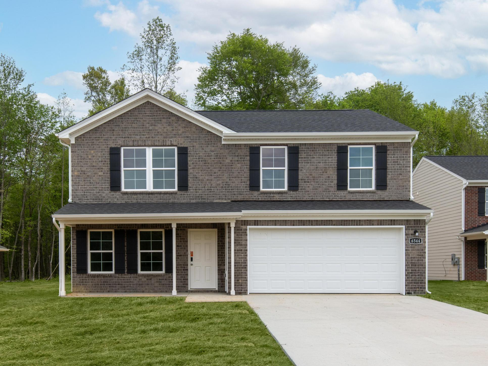 Woods of Heritage Hills,47136