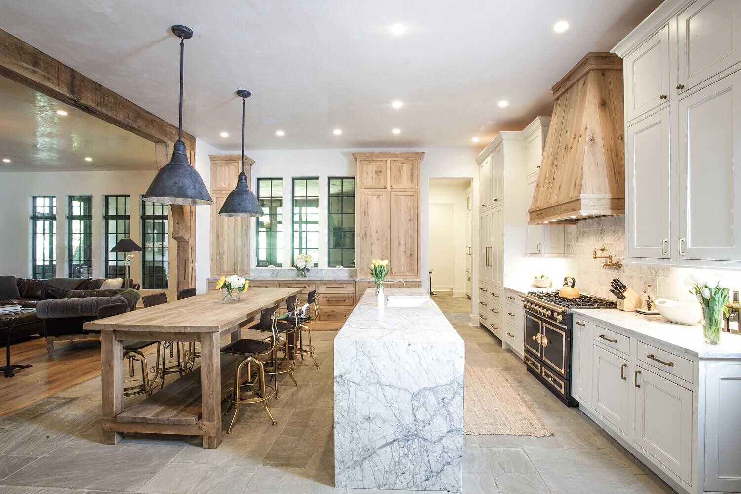Chandelier Development,37205