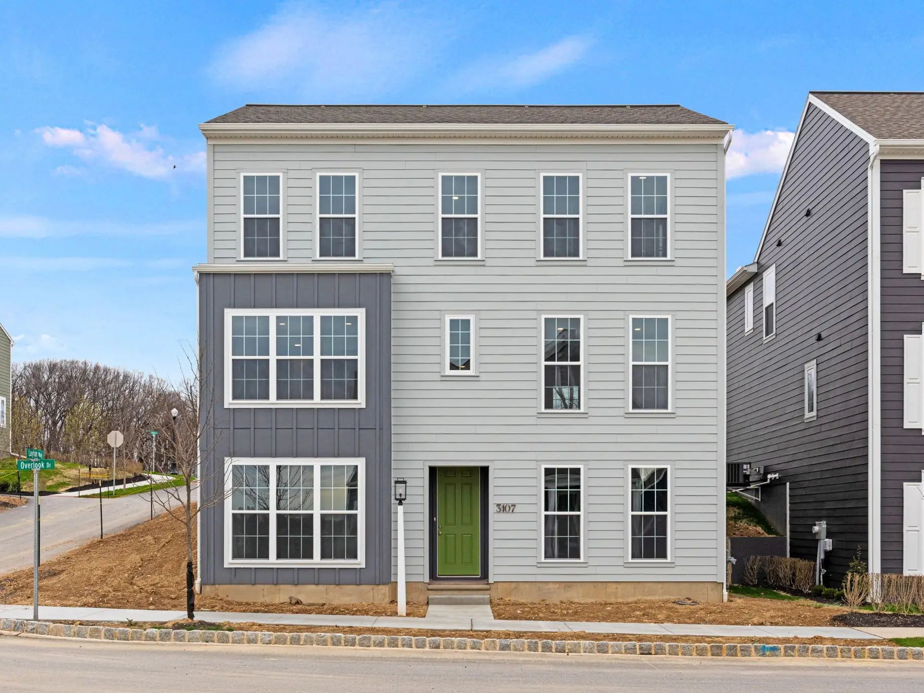 3107 Overlook Dr-Bromley 30-01–2604