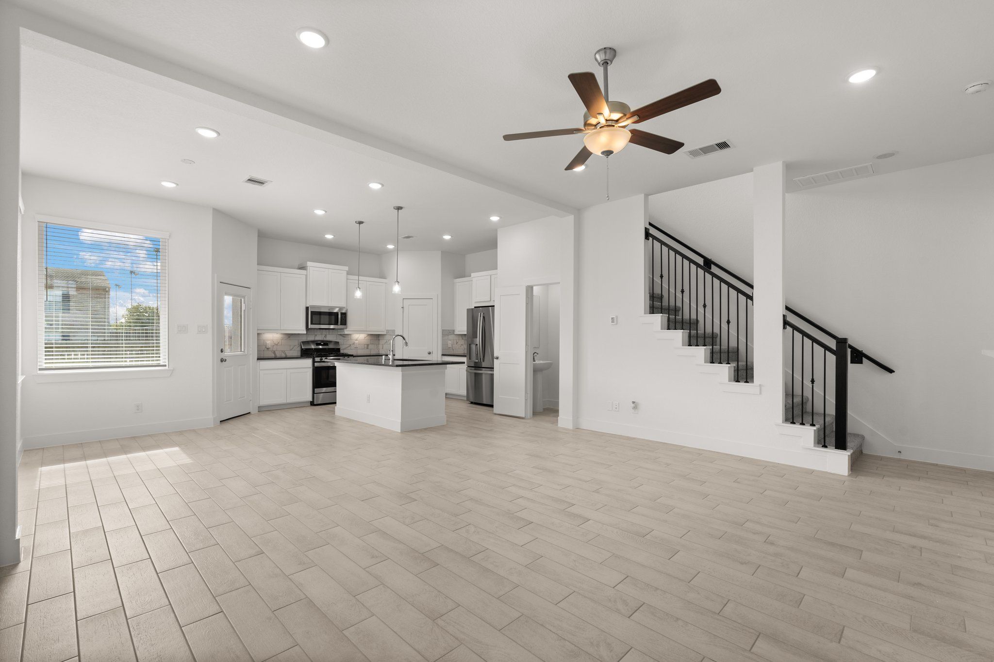 7-web-or-mls-MK303823:7-web-or-mls-MK303823.jpg
