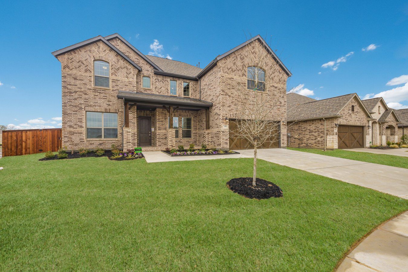 33_1001ChambersCreekDrive_001-1_mls-1:33_1001ChambersCreekDrive_001-1_mls-1.jpg