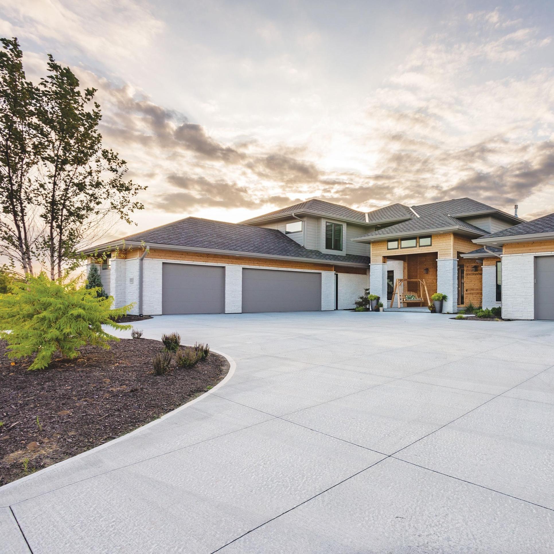 Choice Custom Homes,68144