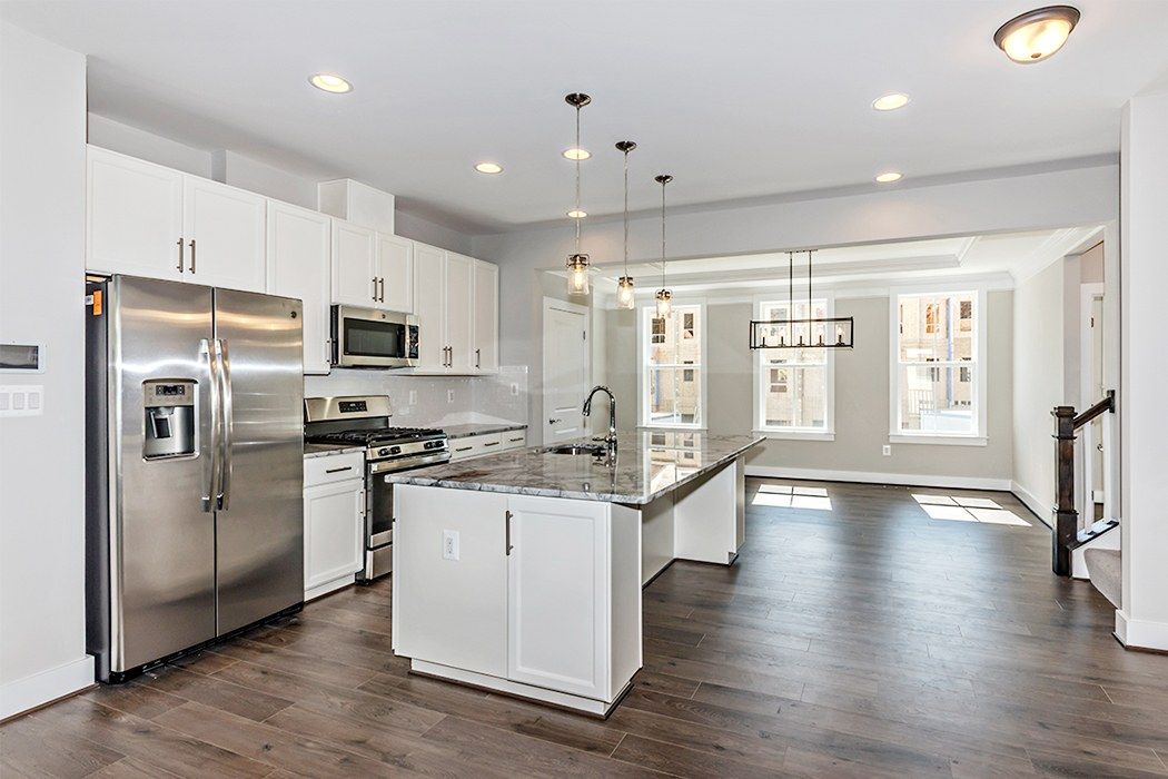 Huntley  Mid Kitchen  Gallery