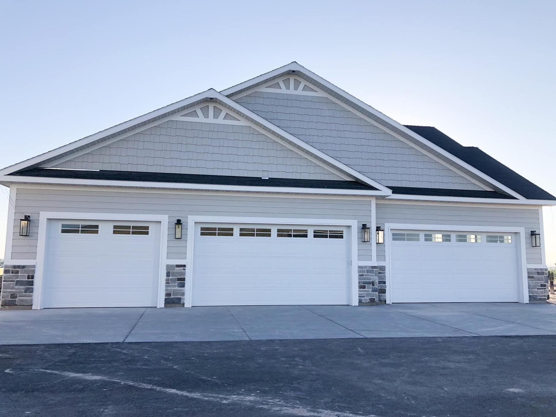 Clearwater Custom Homes,83301