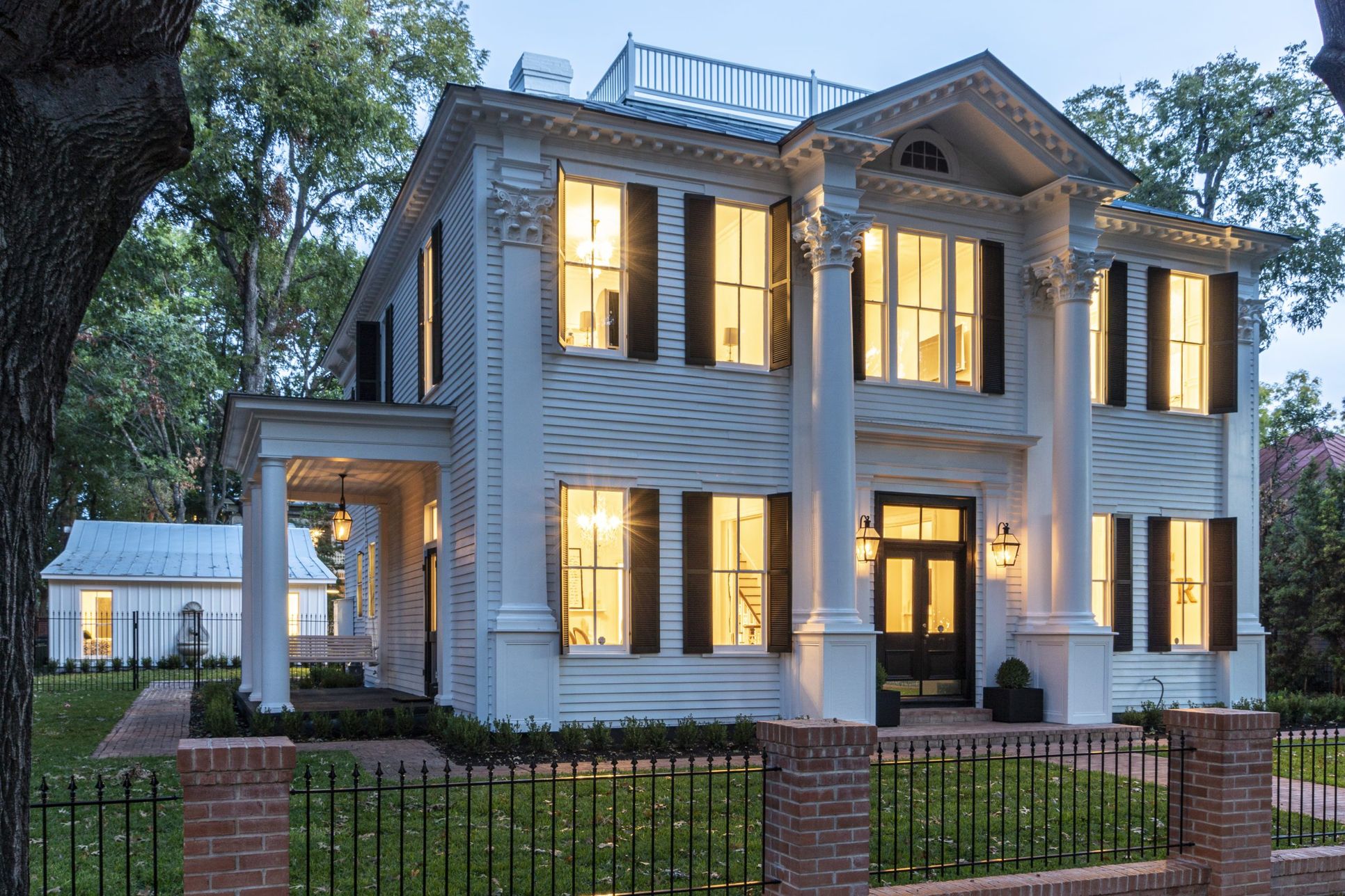 Collier Custom Homes,78209