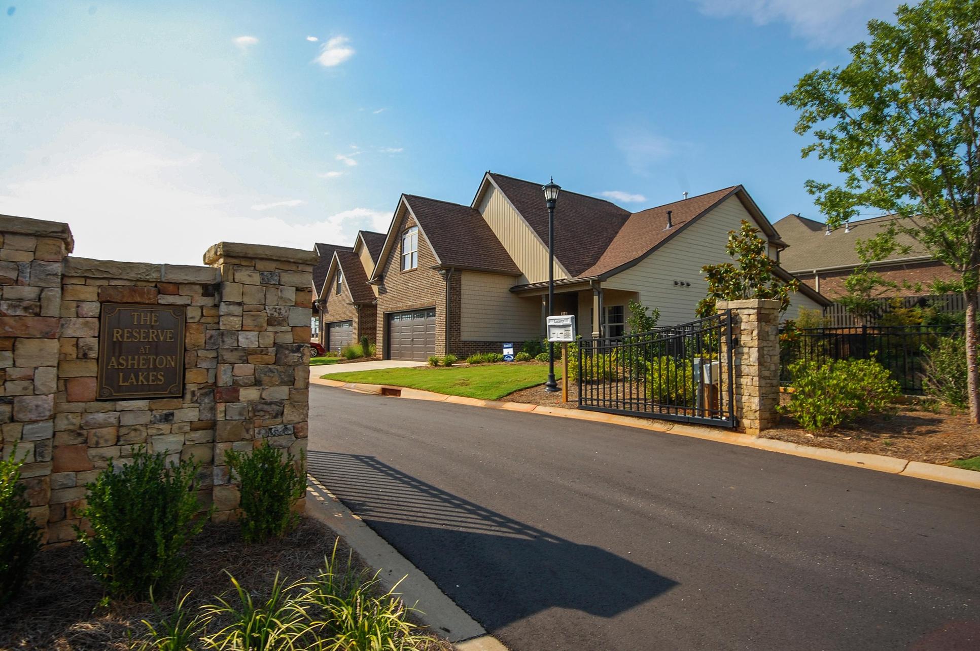 The Reserve at Asheton Lakes in Simpsonville, SC New Homes by Cothran