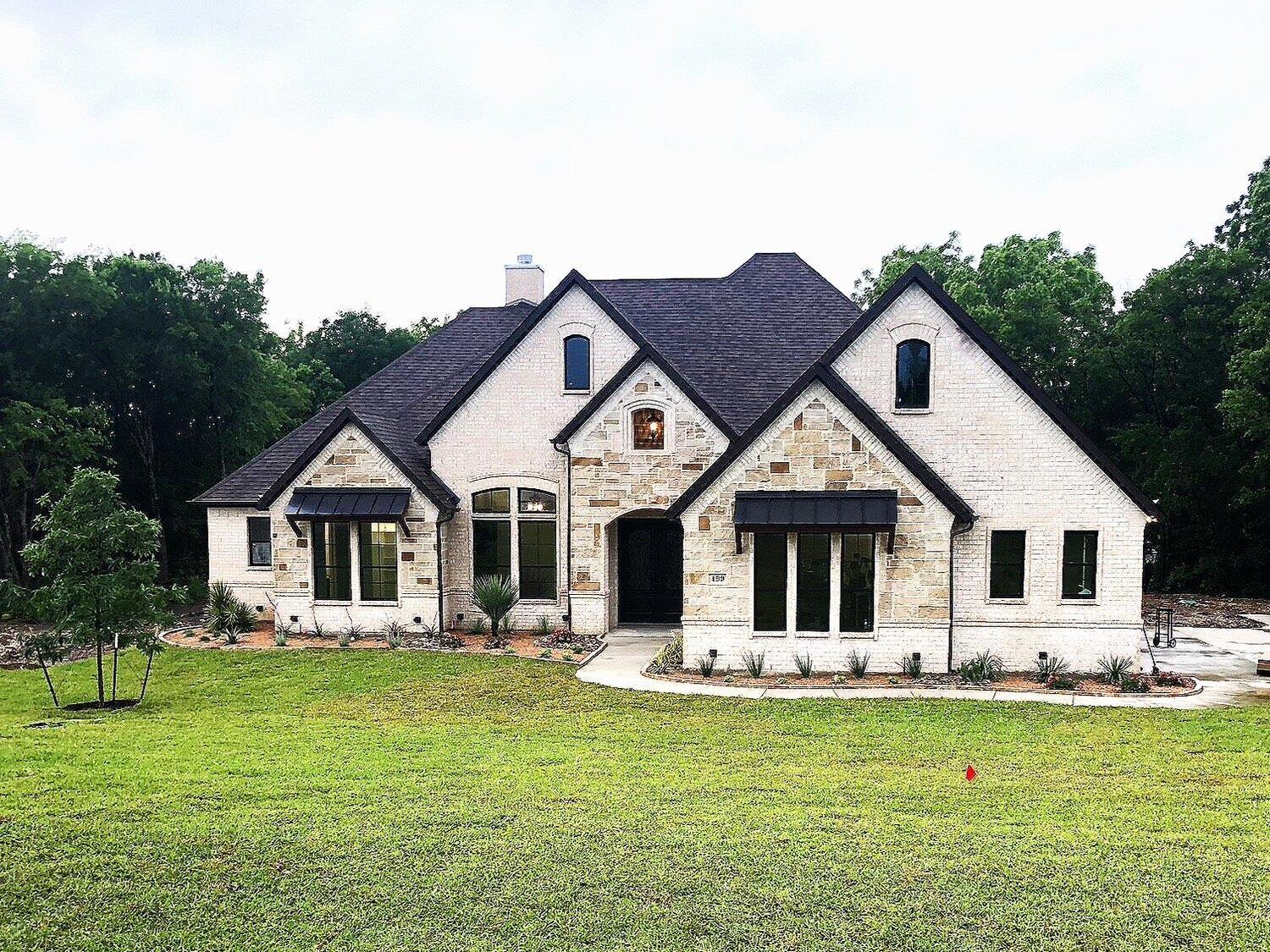 Country Villa Custom Homes,75167