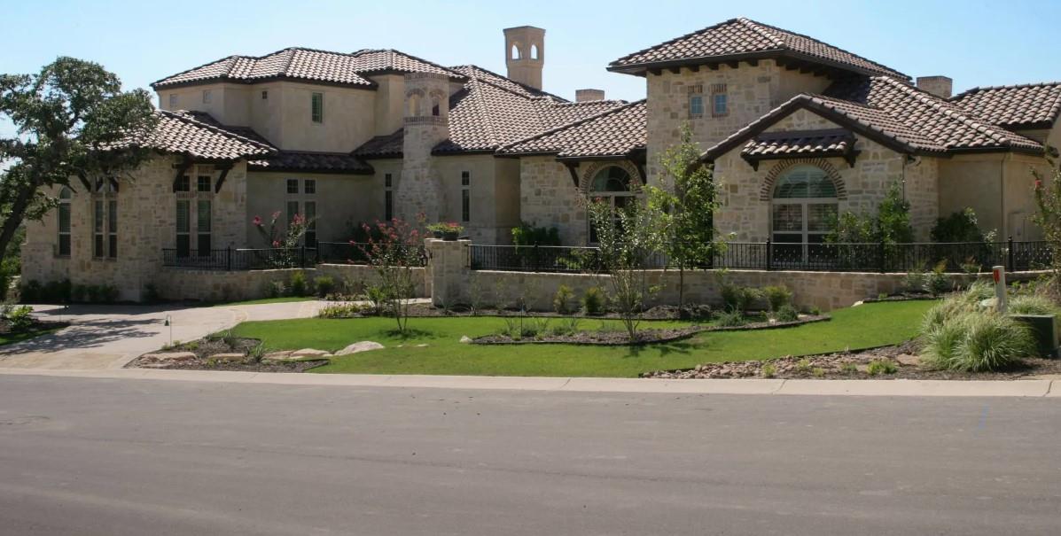 Creative Custom Builders,78232