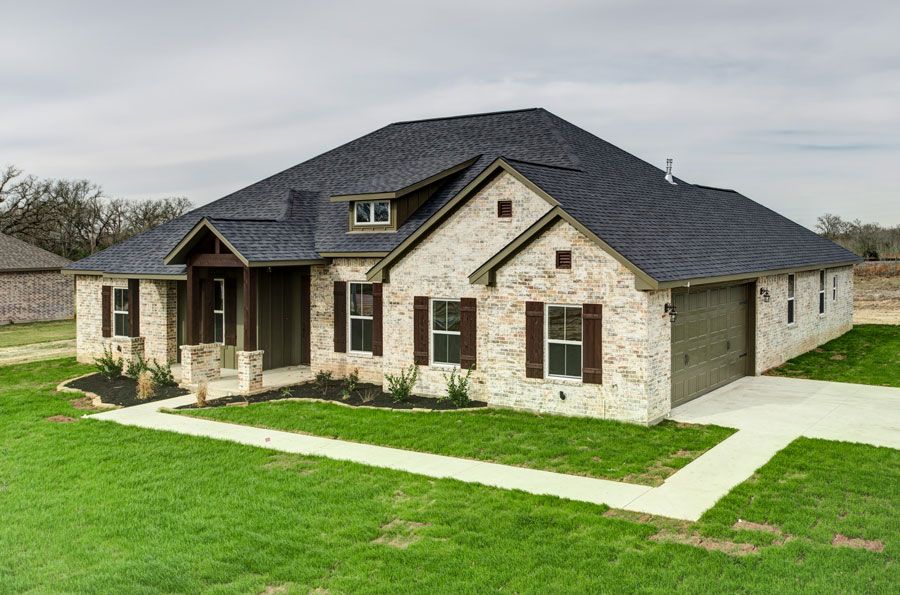 Creekview Custom Builders,77845