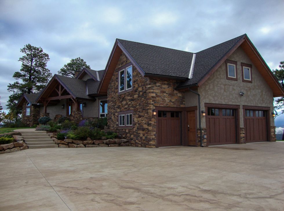 Custom Homes by Vernon Leslie,81147