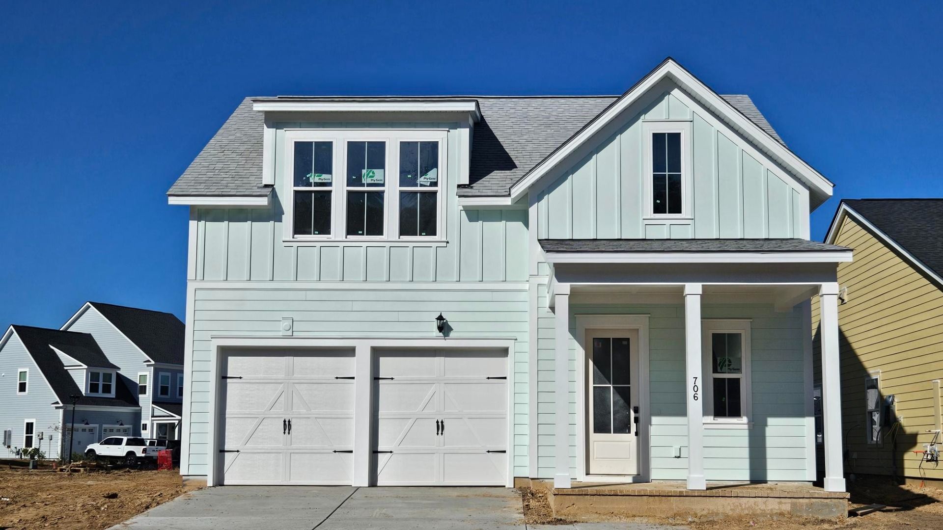 Exterior 706 Twinflower Ln