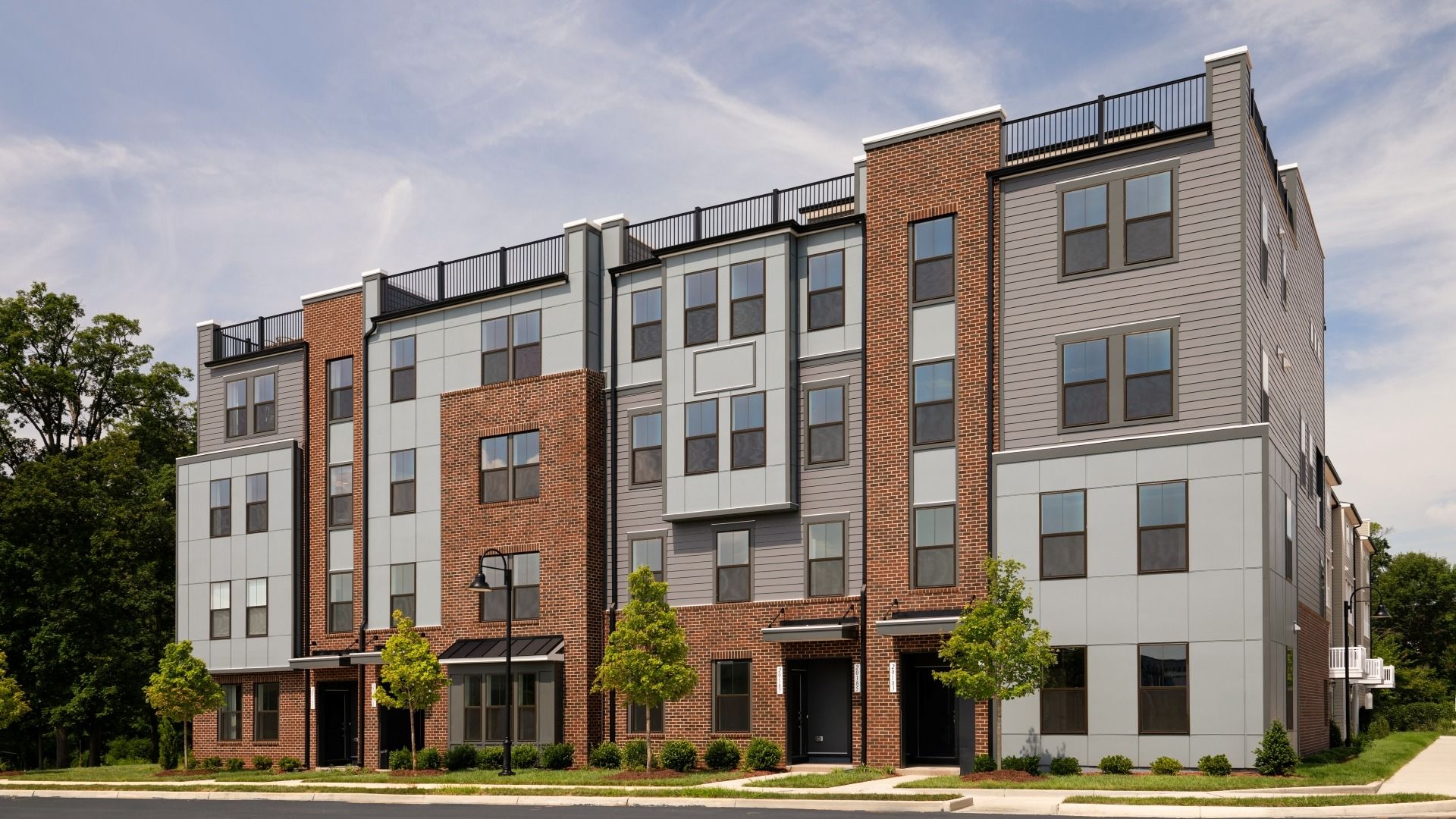 Clarendon 2-Level Condo Exterior