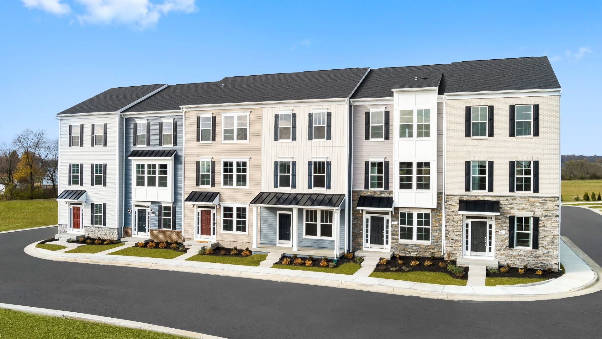 DRB Homes Lofts at Creekside Upton II Front Exterior