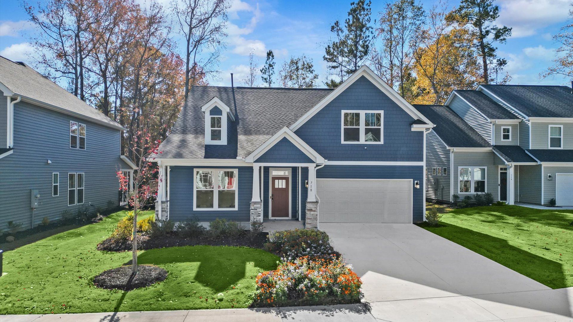 Highly desirable exterior with refined craftsmanship in a reputable neighborhood:Memorable first impression with elegant exterior design and exceptional materials