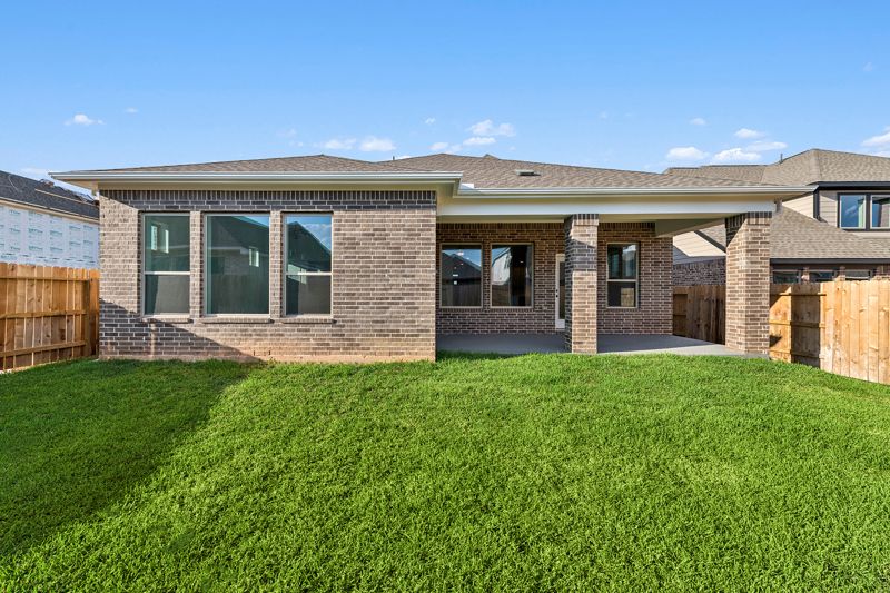 Exterior:Exterior Rear