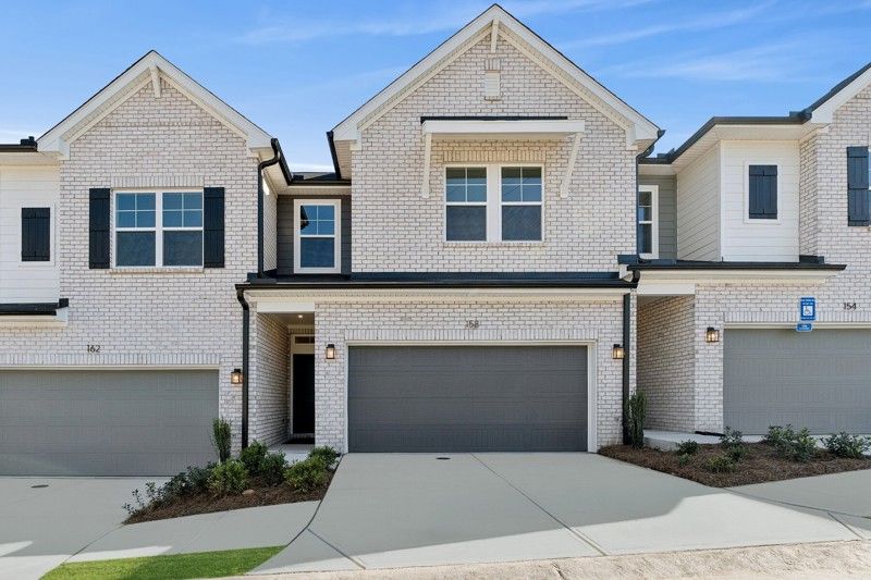 Exterior:Exterior Front