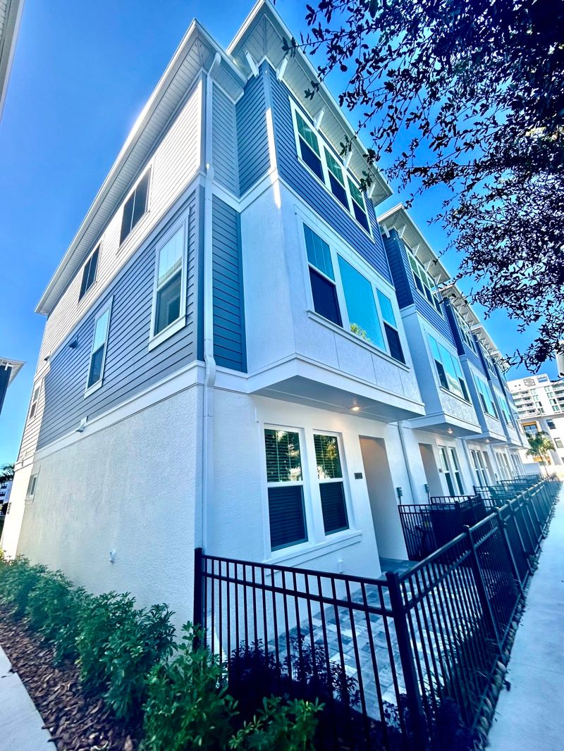 Exterior:Exterior Front