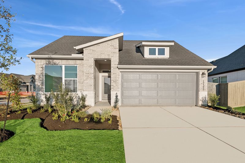 Exterior:Exterior Front