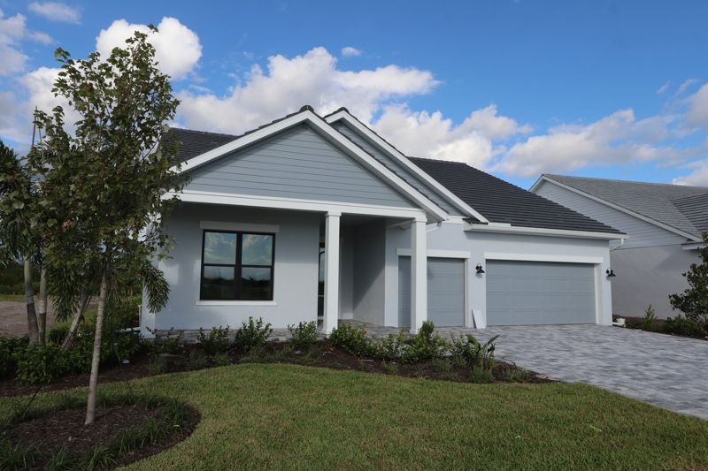 Exterior:Exterior Front