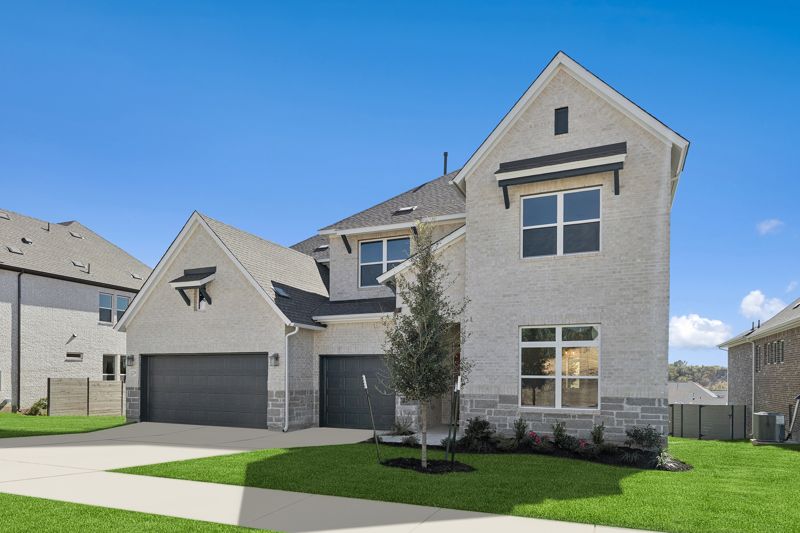 Exterior:Exterior Front