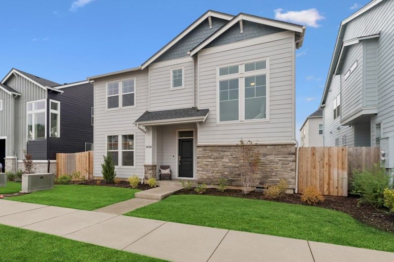 Exterior:Exterior Front