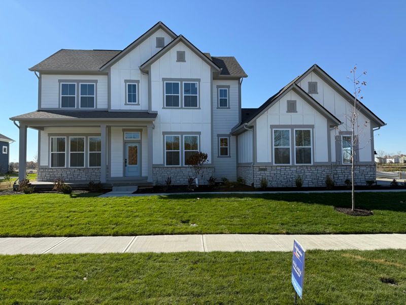 Exterior:Exterior Front