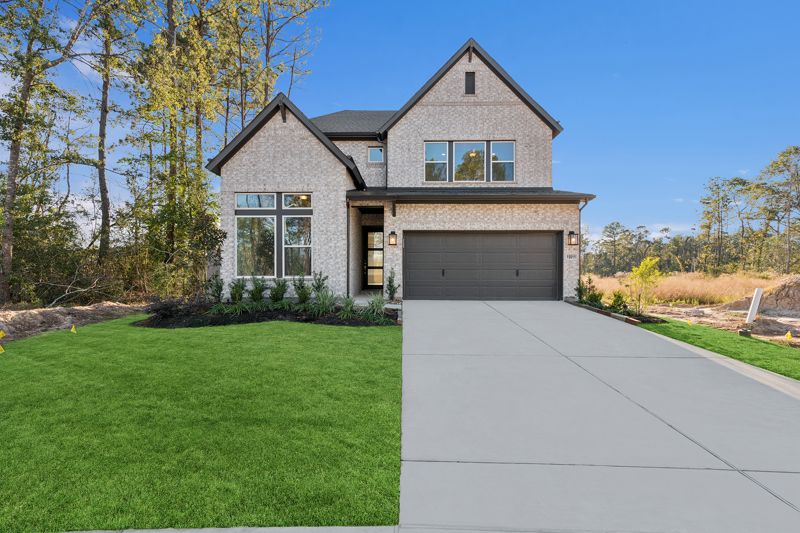 Exterior:Exterior Front