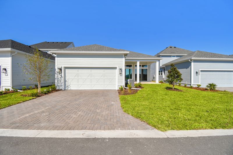 Exterior:Exterior Rear