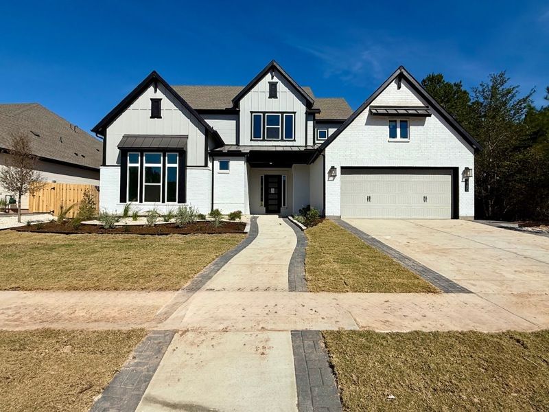 Exterior:Exterior Front