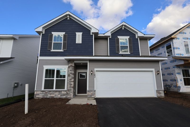 Exterior:Exterior Front