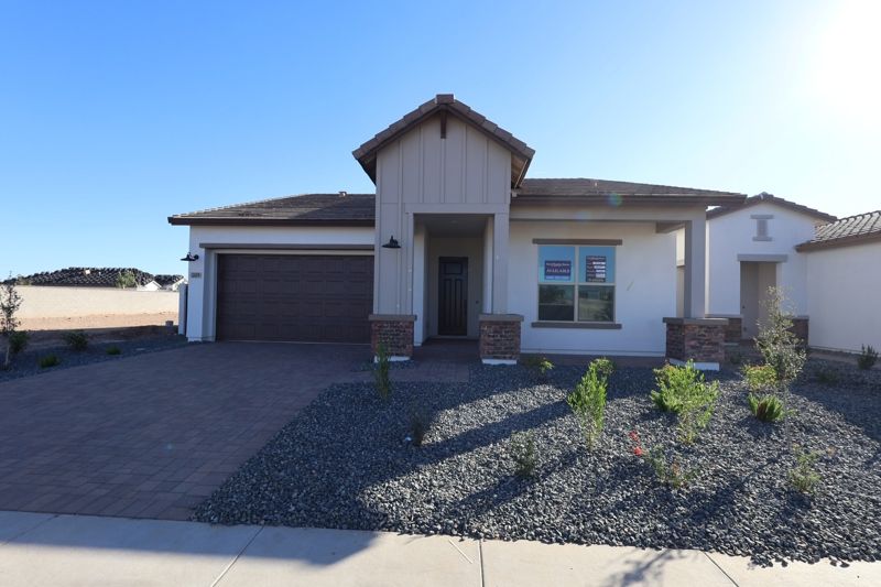 Exterior:Exterior Front