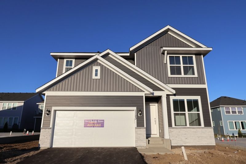 Exterior:Exterior Front