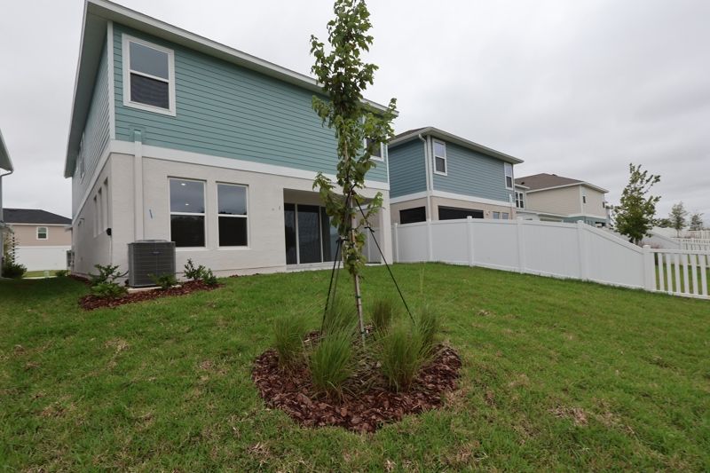 Exterior:Exterior Rear