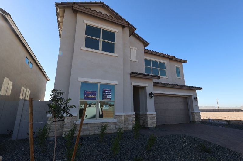 Exterior:Exterior Front