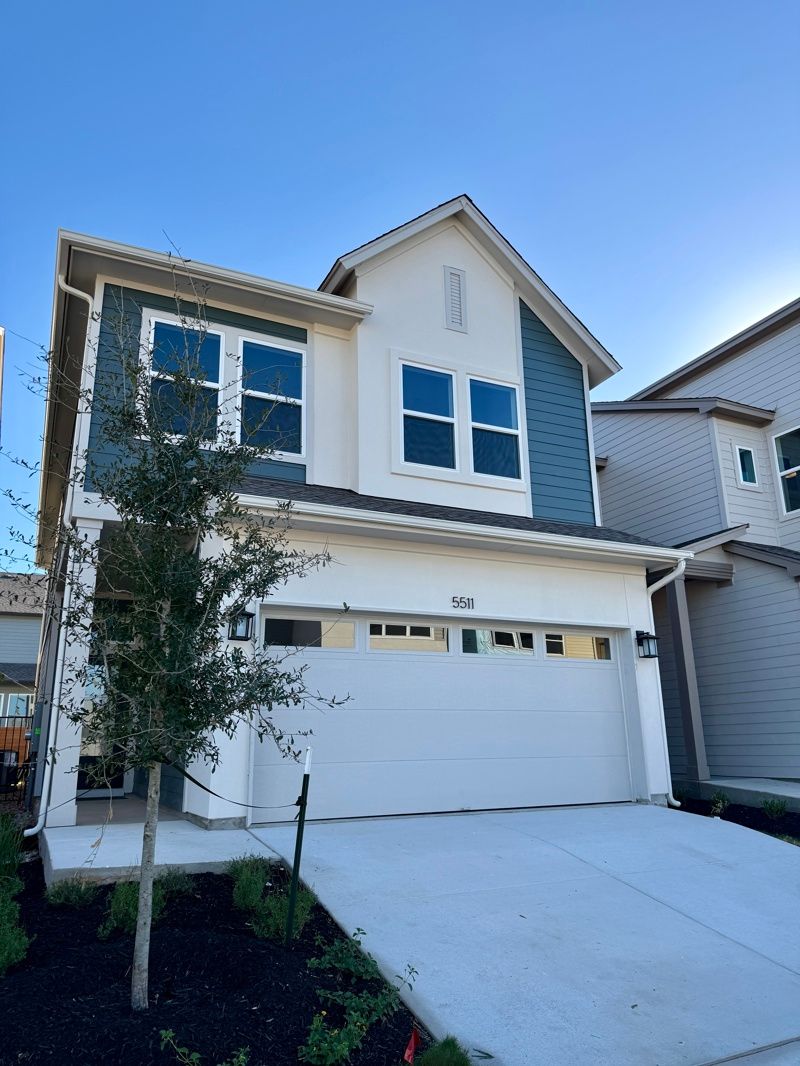 Exterior:Exterior Front